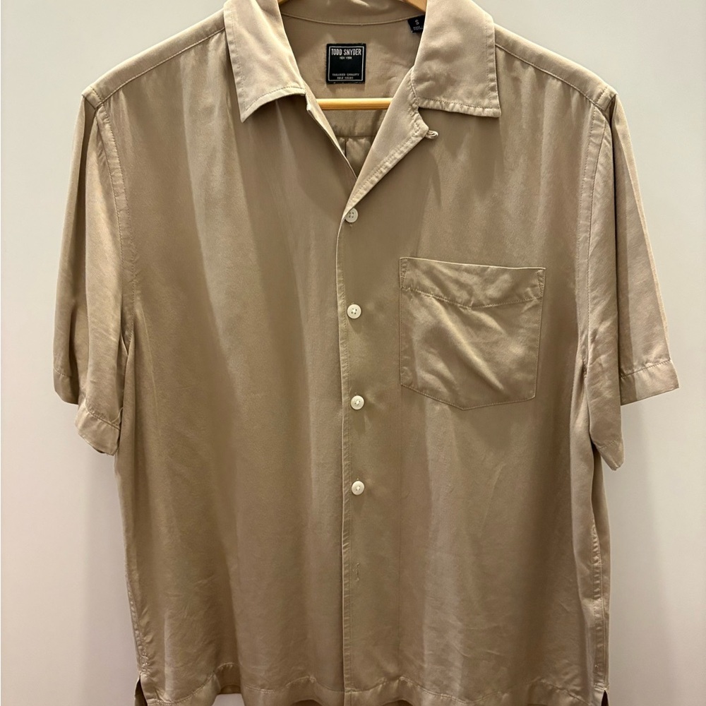 Todd Snyder Capri Short Sleeve Camp Collar Shirt in Khaki